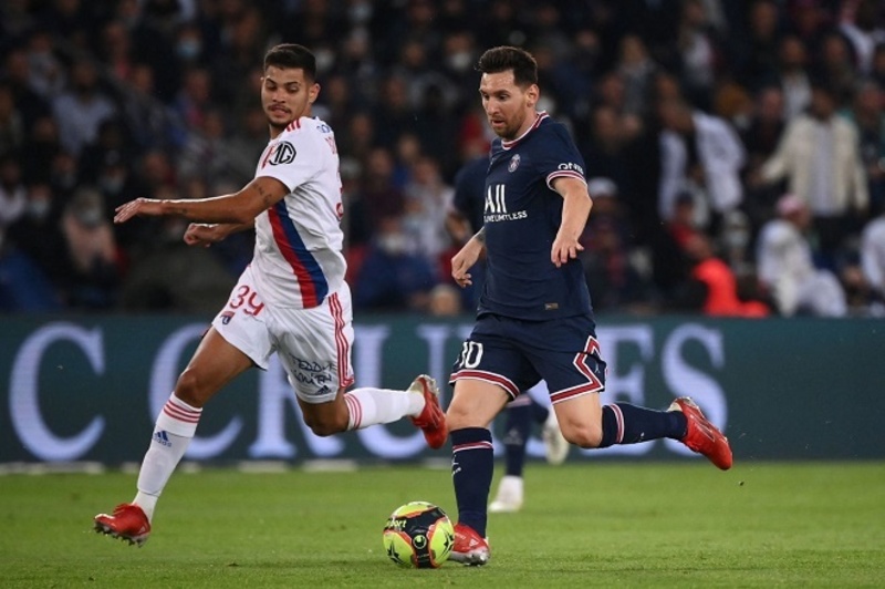 Đội bóng Lyon đã dành thắng lợi với tỷ số 1 - 0